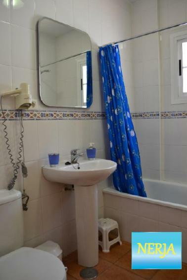 Apartamento Con Espectaculares Vistas Al Mar. Apartment Nerja Bagian luar foto