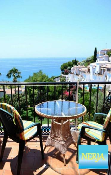 Apartamento Con Espectaculares Vistas Al Mar. Apartment Nerja Bagian luar foto